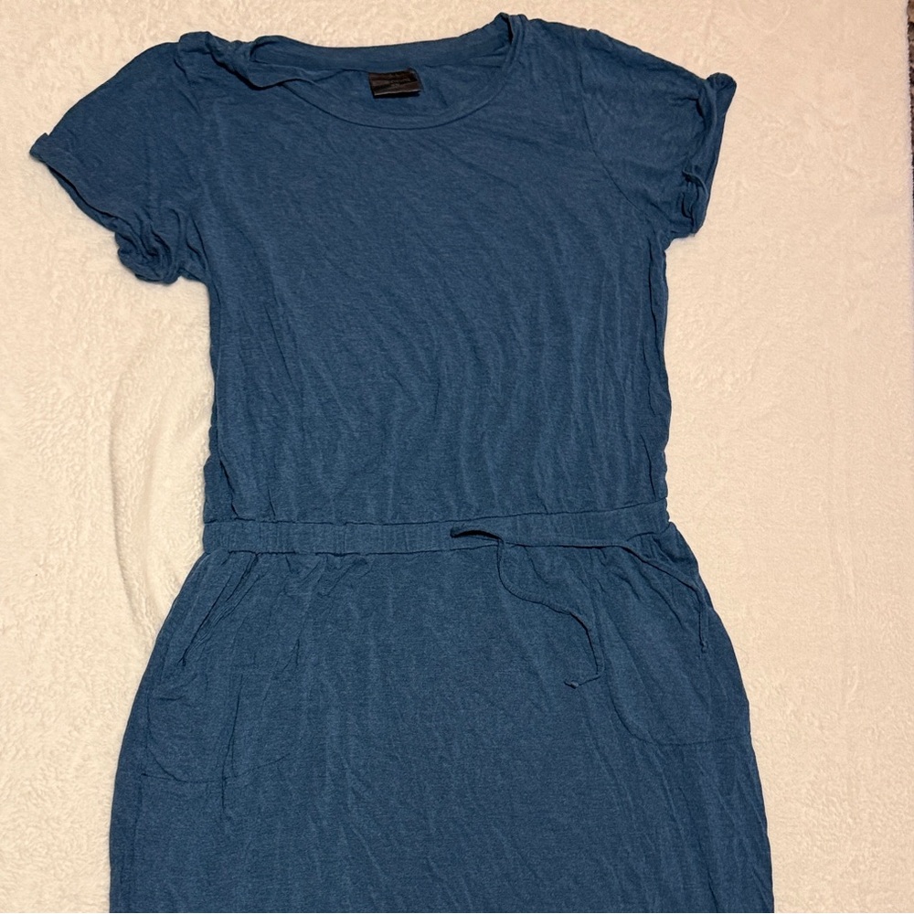 32 Degrees Cool Heathered Blue t shirt dress with elastic waist and pockets